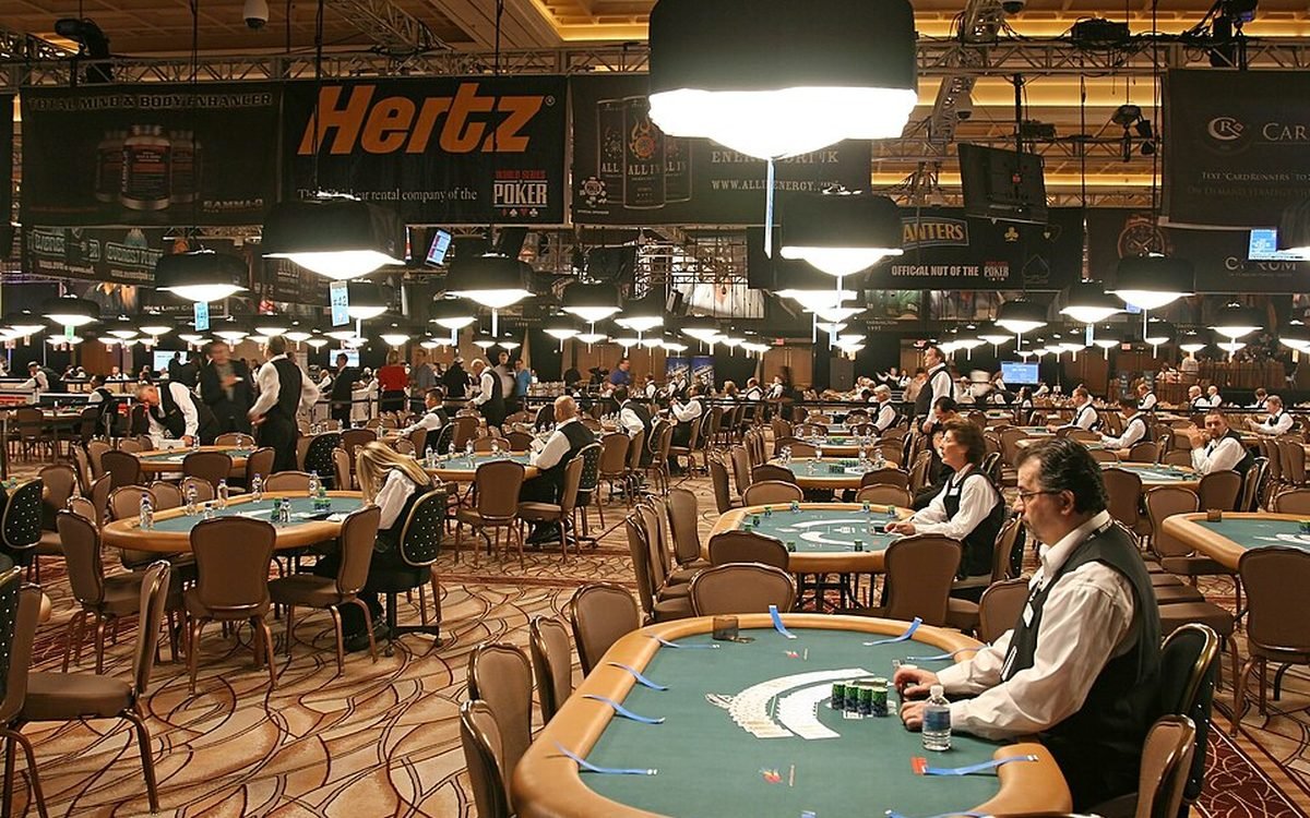 Joueurs de poker célèbres : ceux qui ont marqué le jeu